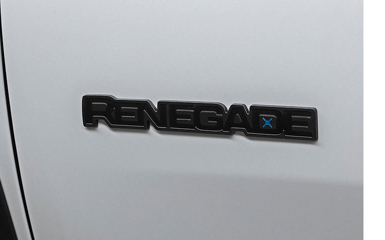 Noleggio a lungo termine ibrido: Jeep Renegade 4xe